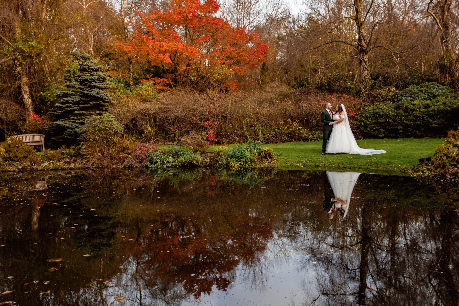 rivervale barn, surrey, Wedding venue, Wedding planner, wedding photographer, wedding videographer, wedding styling
