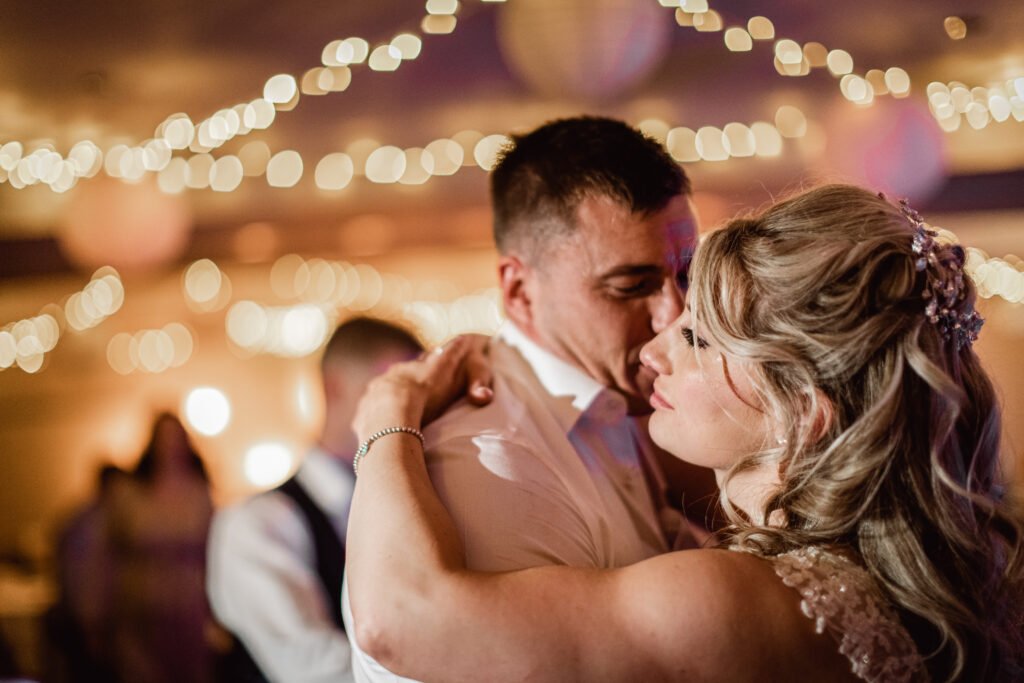 The white Swan, Arundel, West Sussex. Wedding venue, Wedding planner, wedding photographer, wedding videographer, wedding styling