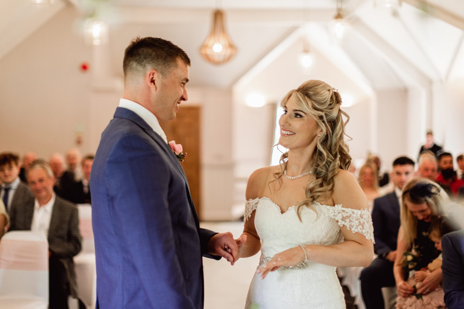 the white swan, arundel, West Sussex. Wedding venue, Wedding planner, wedding photographer, wedding videographer, wedding styling