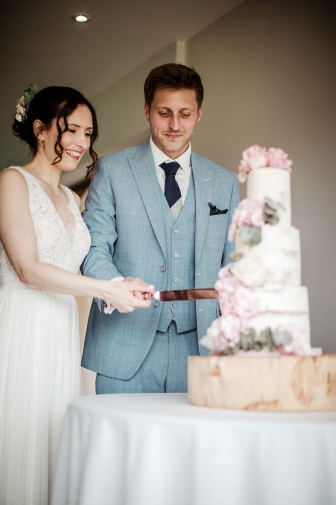 Juliana-Sam-48-1624978909-13Thegarden-yalding-kent-wedding-photography-taliphotofilm