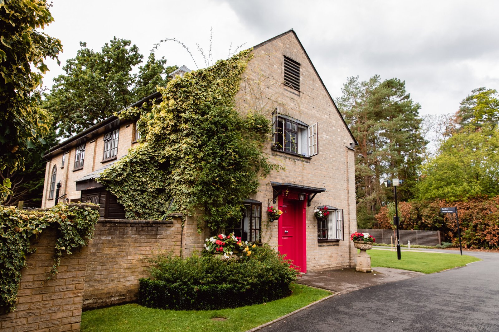 Foxhills, surrey, Wedding venue, Wedding planner, wedding photographer, wedding videographer, wedding styling