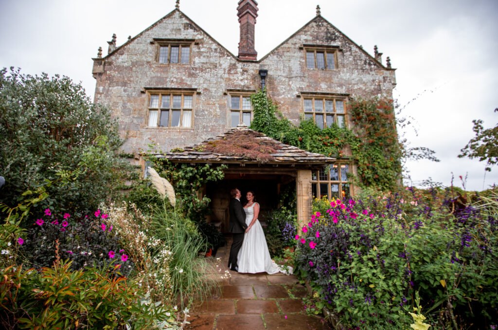 Roberta and Danny -Gravetye Manor-SomethingBlue-1-2