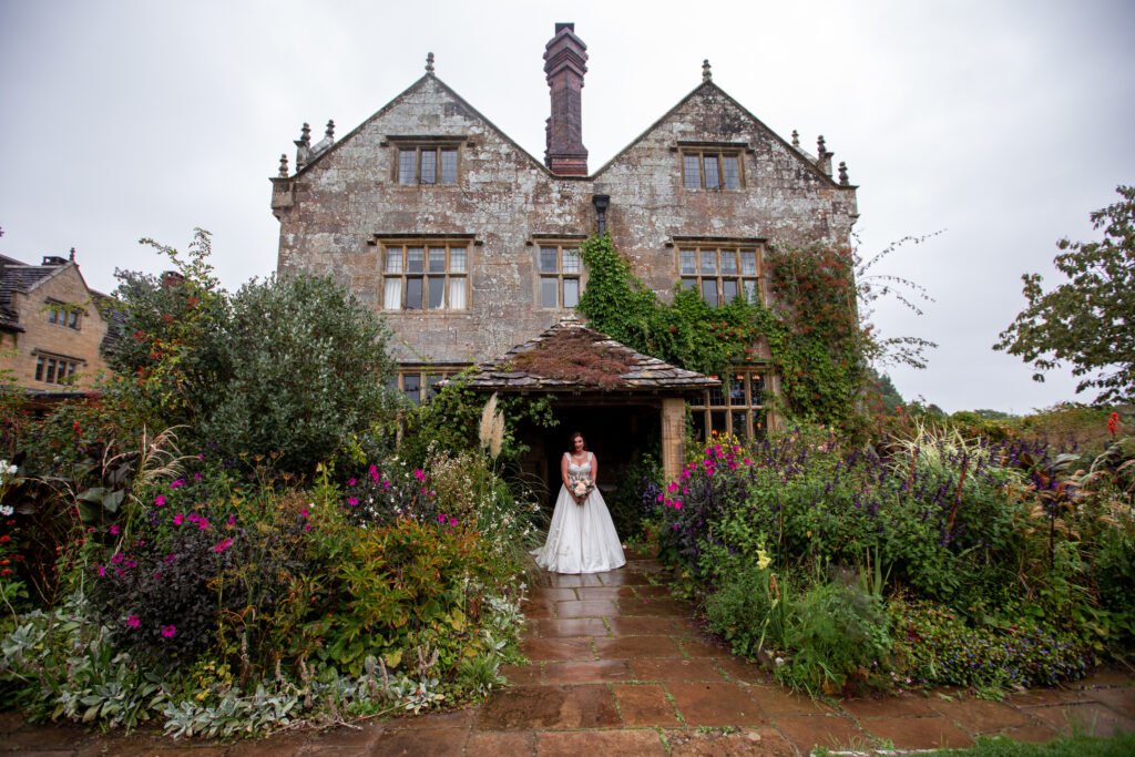Roberta and Danny -Gravetye Manor-SomethingBlue-1-3